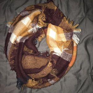 Plaid scarf